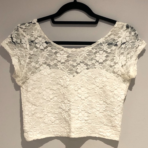 Hollister Lace Crop Top - Picture 1 of 3